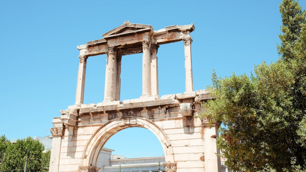 Rovina di tempio grego - grecia rovine - sito archeologico grecia 