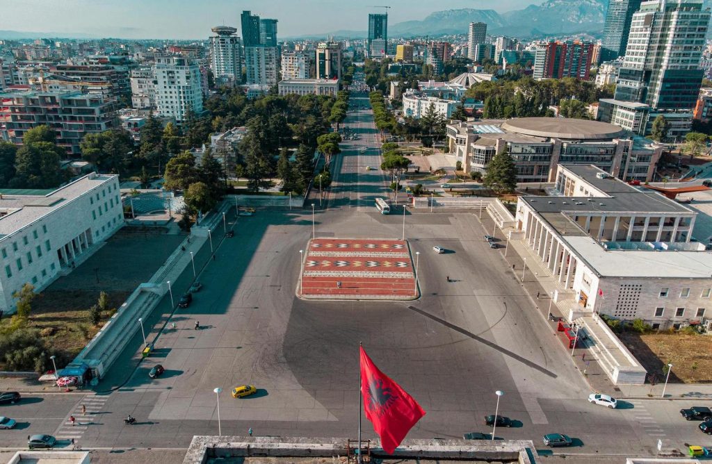 Piazza Skanderbeg a Tirana - Albania - Atypical Vibes